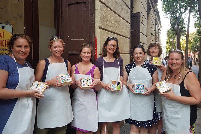 Trencadis Workshop for Groups: Do It Like Gaudi - Location and Accessibility