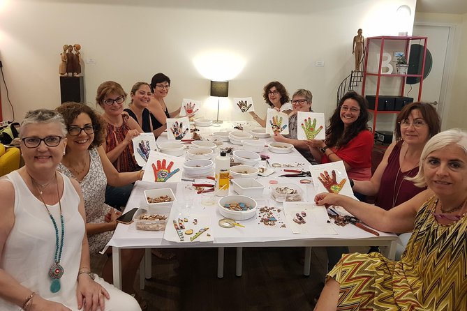 Trencadis Workshop for Groups: Do It Like Gaudi - Materials and Tools