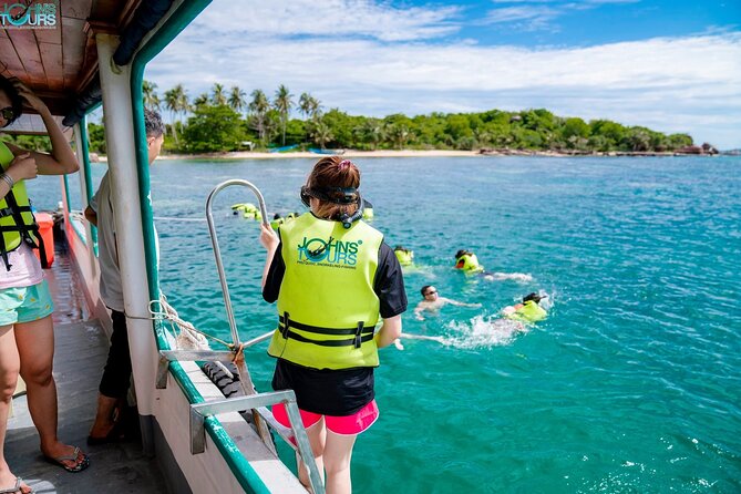 Trip 3 : 3 Islands by Boat - Beachside Strolling