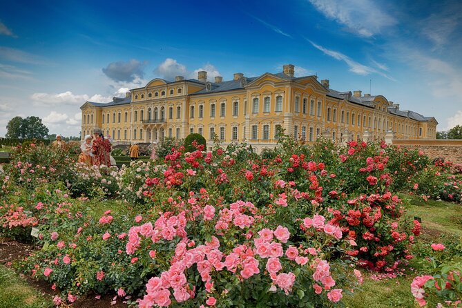 Trip to Rundale Palace & Bauska Castle From Riga - Pickup Information