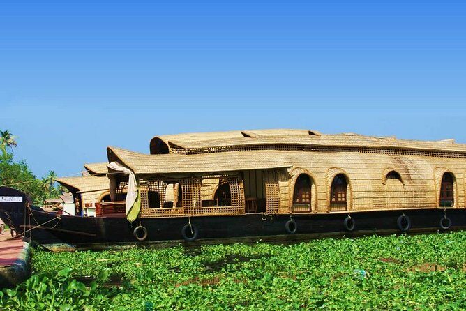 Trivandrum Private Tour: Overnight Alleppey Backwaters Houseboat Cruise - Key Points