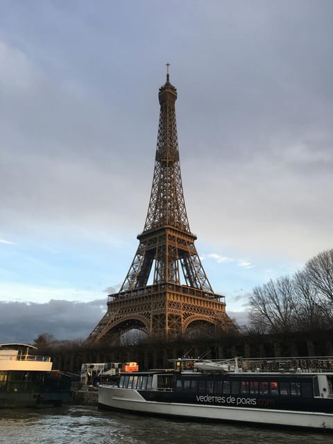 Trocadéro and Champs De Mars Imaginary Experience - Imaginary Journey Through Trocadéro