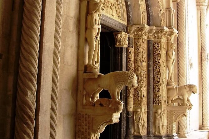 Trogir 1,5-Hour Small Group City Tour - Fascinating Stories From the Guide