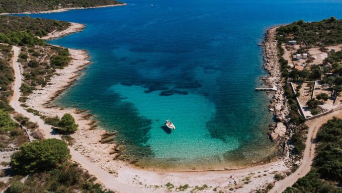 Trogir, Blue Lagoon and Šolta (shipwreck) Private Boat Tour - Frequently Asked Questions