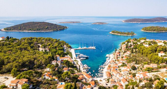 Trogir: Blue Lagoon, Maslinica, and Solinska Bay Boat Tour - Inclusions and Exclusions