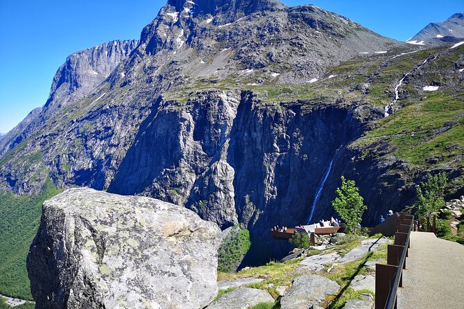 Trollstigen Highlights Adventure Tour in First Class With Lunch - Delectable Lunch