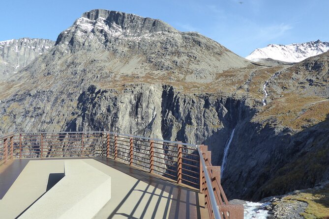 Trollstigen Highlights Adventure Tour in First Class With Lunch - Multimedia Presentations