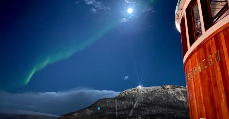 Tromsø: Arctic Light Evening Cruise With Fish Soup - Booking Information
