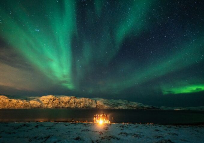 Tromsø: Aurora Borealis Chase With Guide, Meals & Campfire - Meeting Point and Accessibility