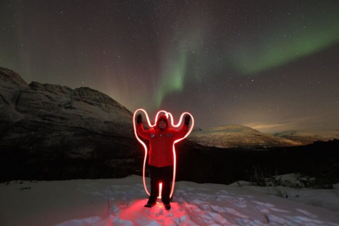 Tromsø: Aurora Borealis Chase With Guide, Meals & Campfire - Cancellation and Refund Policy