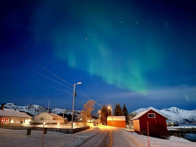 Tromso: Aurora Tour Hygge Magic Experience.(Wifi Free) - Group Size