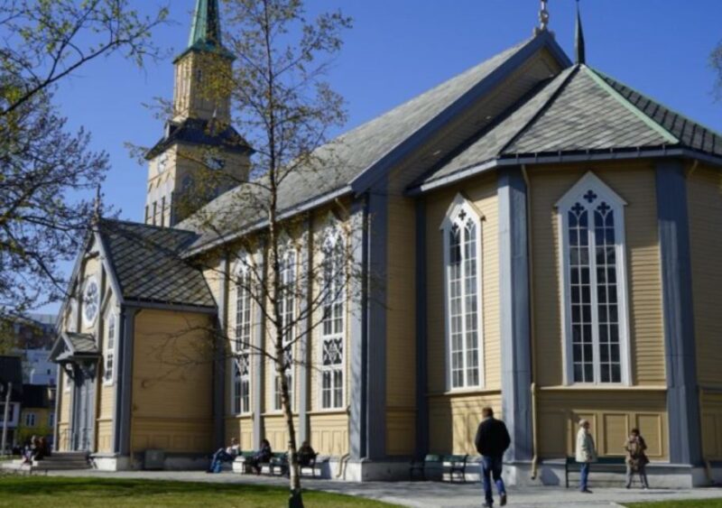 Tromso: City Highlights Guided Walking Tour - Tour Accessibility