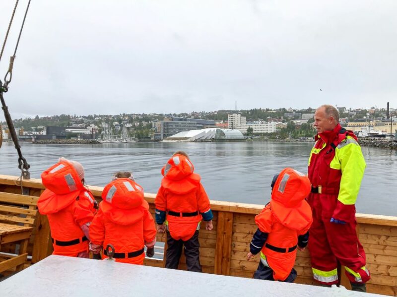 Tromsø: Fishing & Fjord Cruise - Fishing Details