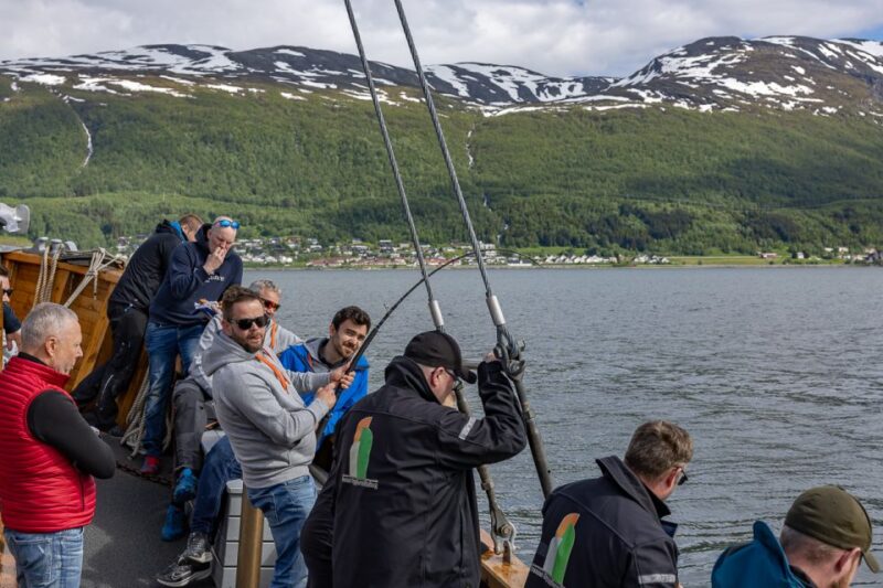 Tromsø: Fishing & Fjord Cruise - Meeting Information