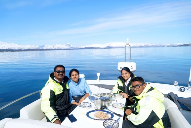 Tromsø: Fjord Cruise by Luxury Yacht - Warm Beverages and Fish Soup