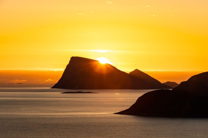 Tromso: Guided Fjord Expedition & Kvaløya Island With Lunch - Exploring Kvaløya Island