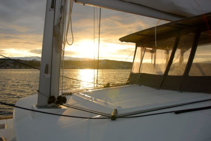 Tromsø: Midnight Sun Cruise in a Luxury Catamaran - Booking and Cancellation
