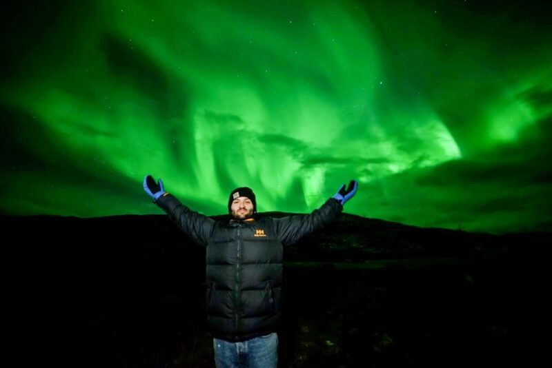 Tromsø: Northern Lights Chase Minibus Tour With Campfire - Important Information