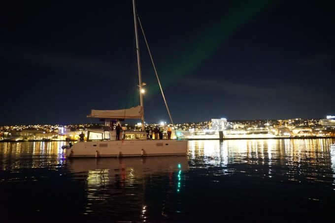 Tromsø: Northern Lights Luxury Catamaran Cruise - Booking and Cancellation