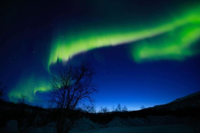 Tromsø: Northern Lights Tour With Photography (Chinese) - Thermal Clothing Provided