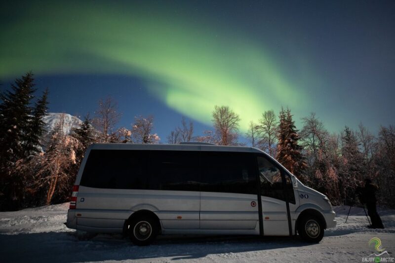 Tromsø: Northern Lights Trip With Campfire and Snacks - Itinerary and Location