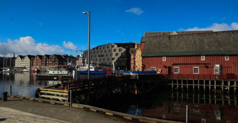 Tromsø: Private City Walk & Culture Experience - Customization and Language Options