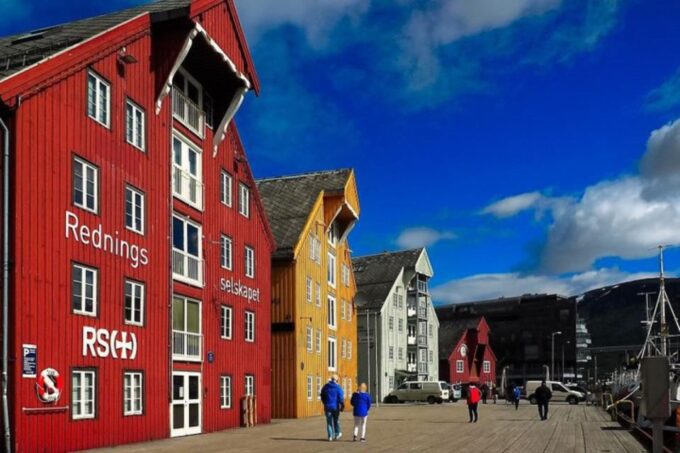 Tromsø: Self-Guided City Audio Tour With Smartphone App - Tour Accessibility and Reviews