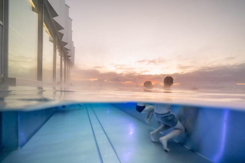 Tromsø: Spa Entry With Bath, Sauna, and Outdoor Heated Pool - Accessibility and Language