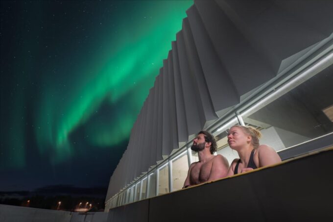Tromsø: Spa Entry With Bath, Sauna, and Outdoor Heated Pool - Spa Location and Hours