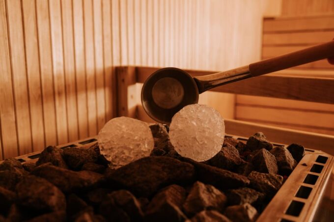 Tromsø: Spa Entry With Bath, Sauna, and Outdoor Heated Pool - Frequently Asked Questions