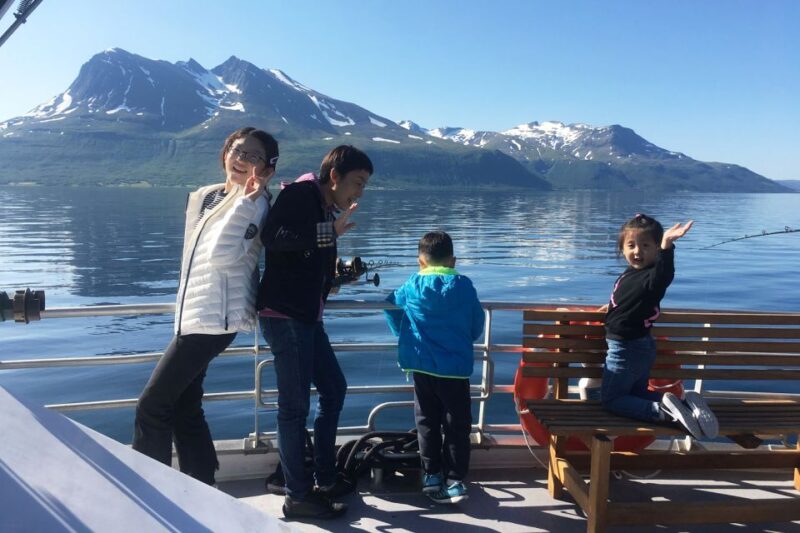 Tromsø: Wildlife Bird Fjord Cruise With Lunch and Drinks - Key Points