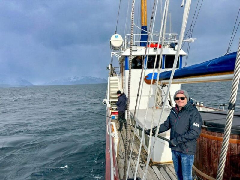 Tromsø:Arctic Fishing & Seafood Fjord Cruise on Luxury Yacht - Savoring the Catch
