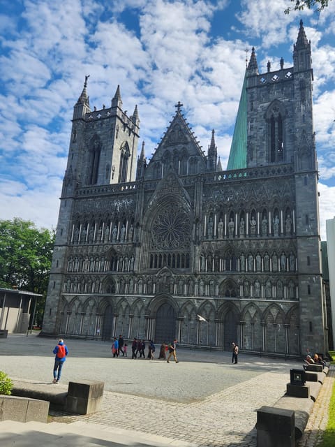Trondheim(Cityguide Tour) - Tour Availability and Language Options