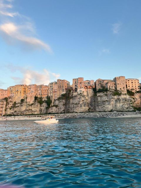 Tropea: Sunset Boat Tour With Aperitif - Onboard Experience