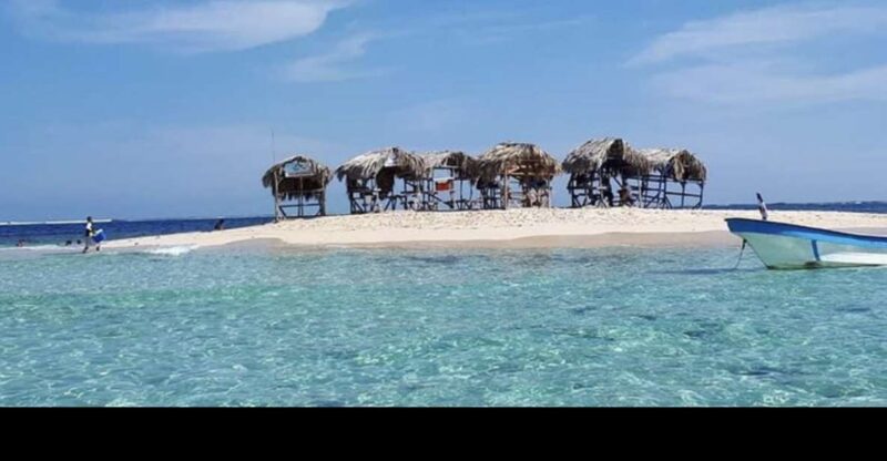 Tropical Hideaway: Catamaran Escape to Cayo Arenas - Cultural Immersion at Local Market