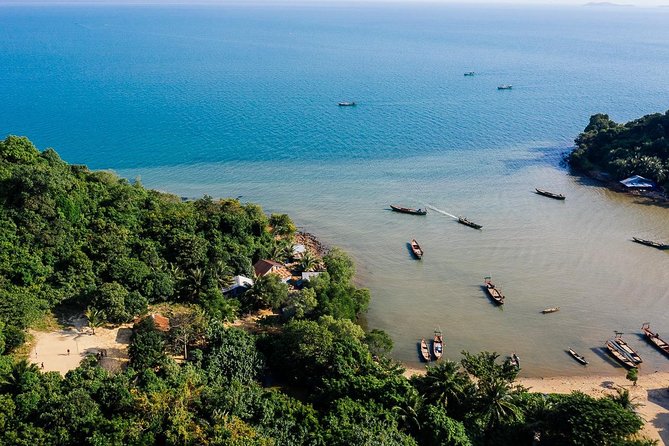 Tropical Island Hideaway by Discovery Center, Kep West - Meeting and Pickup