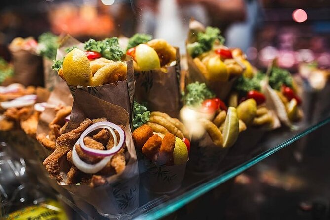 True Taste of Granada Old Town & Albaicin Tapas Tour - Guided Walking Tour Highlights