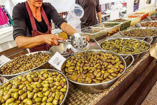 True Taste of Granada Old Town & Albaicin Tapas Tour - Inclusive Food and Drinks