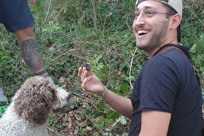 Truffle Hunting Experience in Assisi - Equipment and Transportation