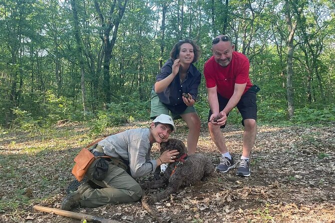 Truffle Hunting: Guided Tour and Pasta Cooking With Lunch - About Your Stay