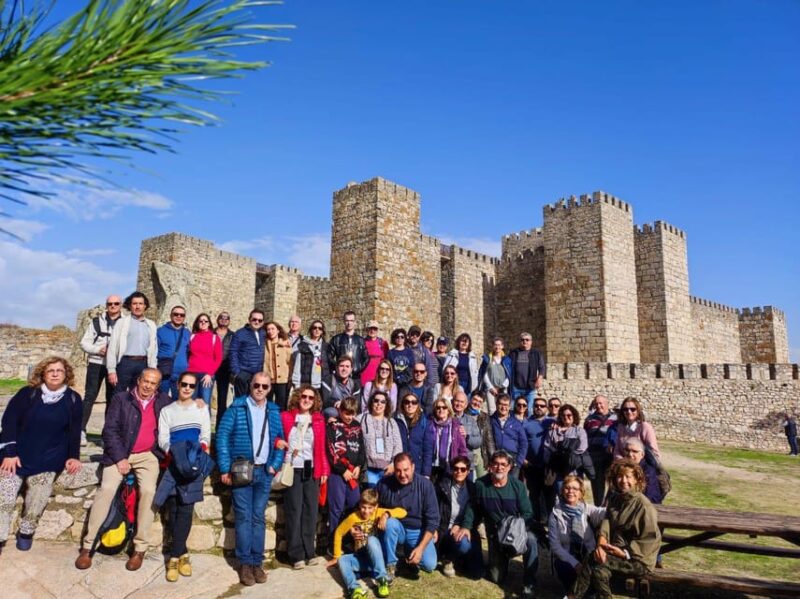 Trujillo : Guided Visit Medieval Scenery and Route of the Discoverers. - Tour Highlights and Experience