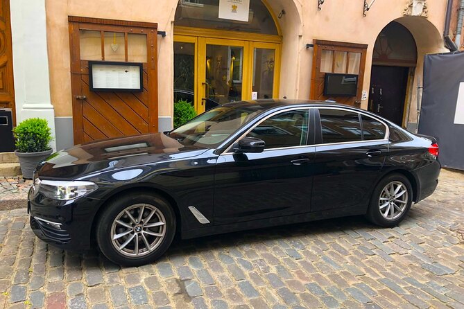 Try Find Your Better Than Us ! Airport Transfer in Port Louis HTL-APT (Mru) - Pickup and Drop-off