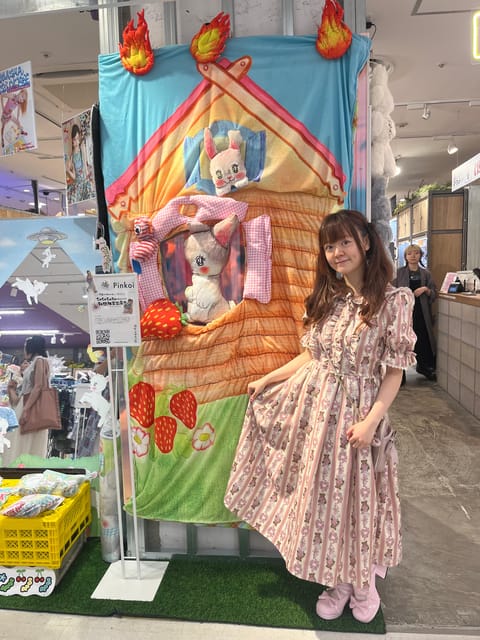 Try Harajuku Dress to Impress! Lolitafashion Experience Tour - Dressing the Part: Selecting Your Lolitafashion Outfit