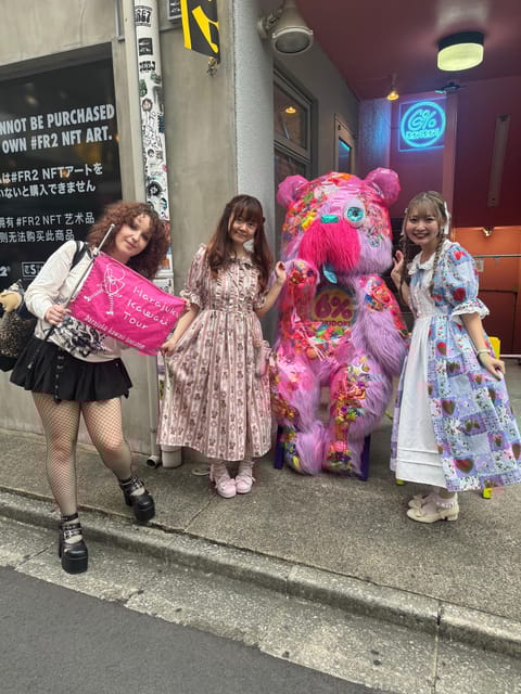 Try Harajuku Dress to Impress! Lolitafashion Experience Tour - Transformation Time: Getting Into Your Lolitafashion Attire