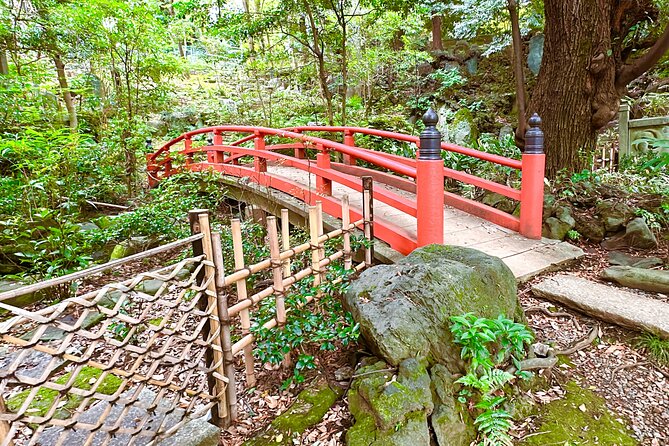 Try Vintage KIMONO Haori: Photogenic Tokyo & Shrine Experience! - Katana and Fan