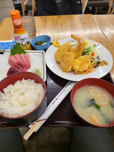 Tsukiji Market Food-Hopping Tour - 3hours - Sampling the Finest Seafood Catches