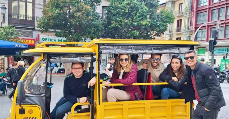 Tuk Tuk 1 Hour for the Best of Madrid With Audio Guide - Key Points
