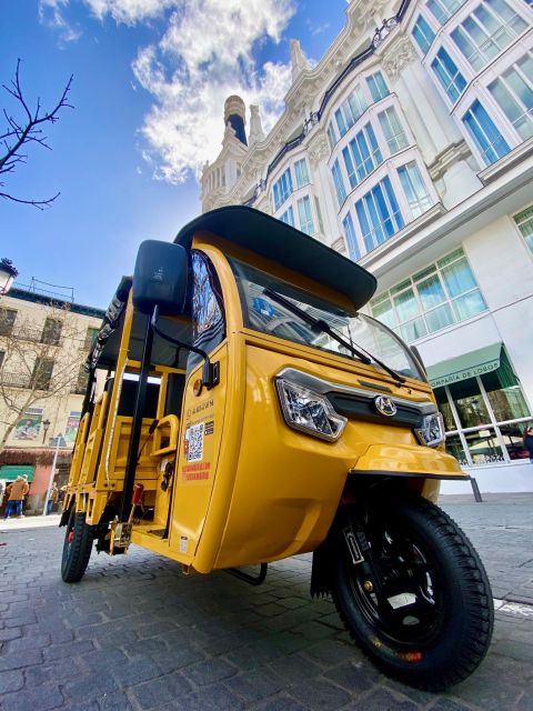 Tuk Tuk 1 Hour for the Best of Madrid With Audio Guide - Highlights