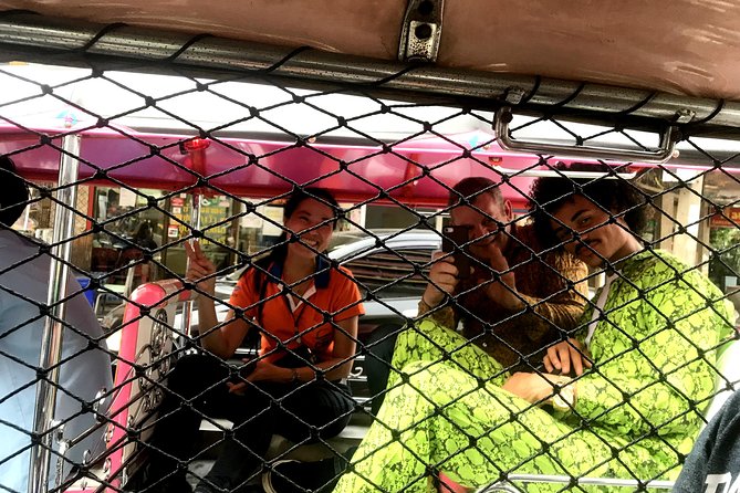 Tuk Tuk Bangkok Private Tour: WW2 Pad Thai, 360-Viewpoint, Chinatown (Pickup) - Chinatown Exploration
