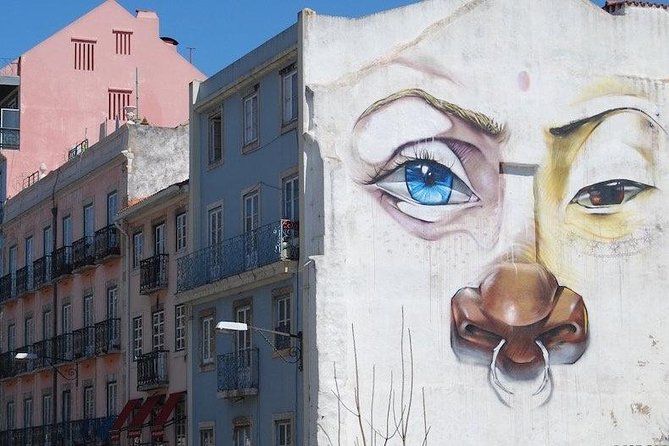 Tuk Tuk Lisbon: Exploring Urban Art 2H or 3H - Positive Traveler Feedback